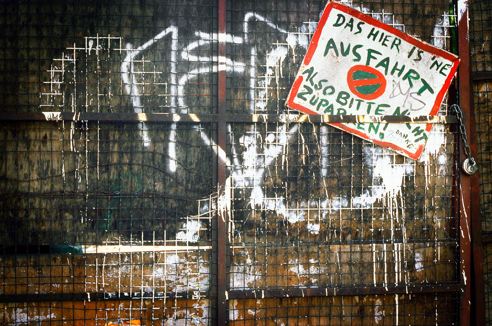 W5 Graffitti og skilt,, 2001  Berlin Germany 2014